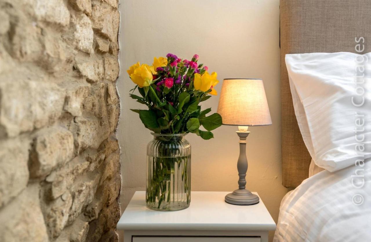 Eastnor Villa Moreton-in-Marsh Bagian luar foto